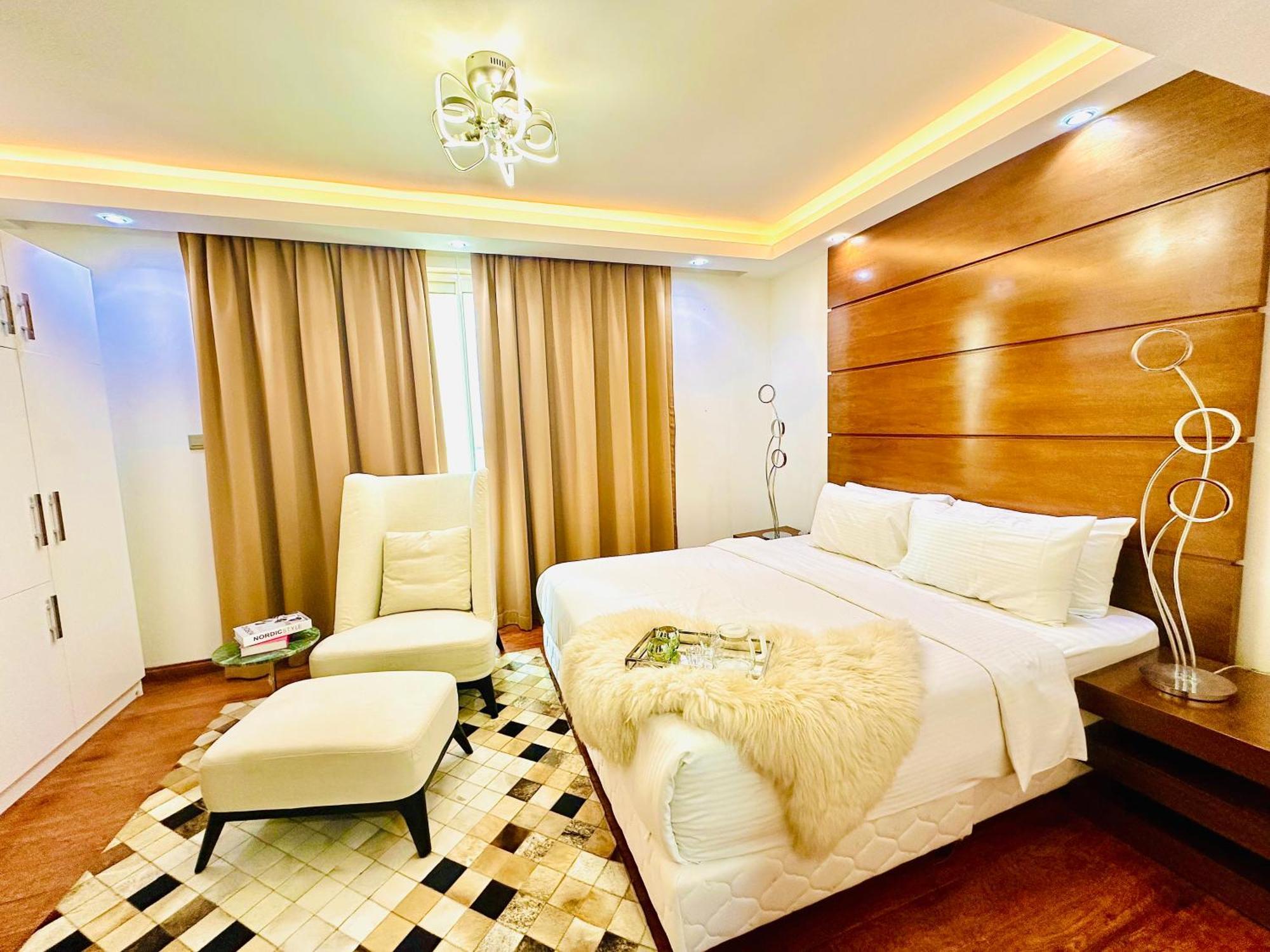 Saxophone Suites Muharraq Exterior foto