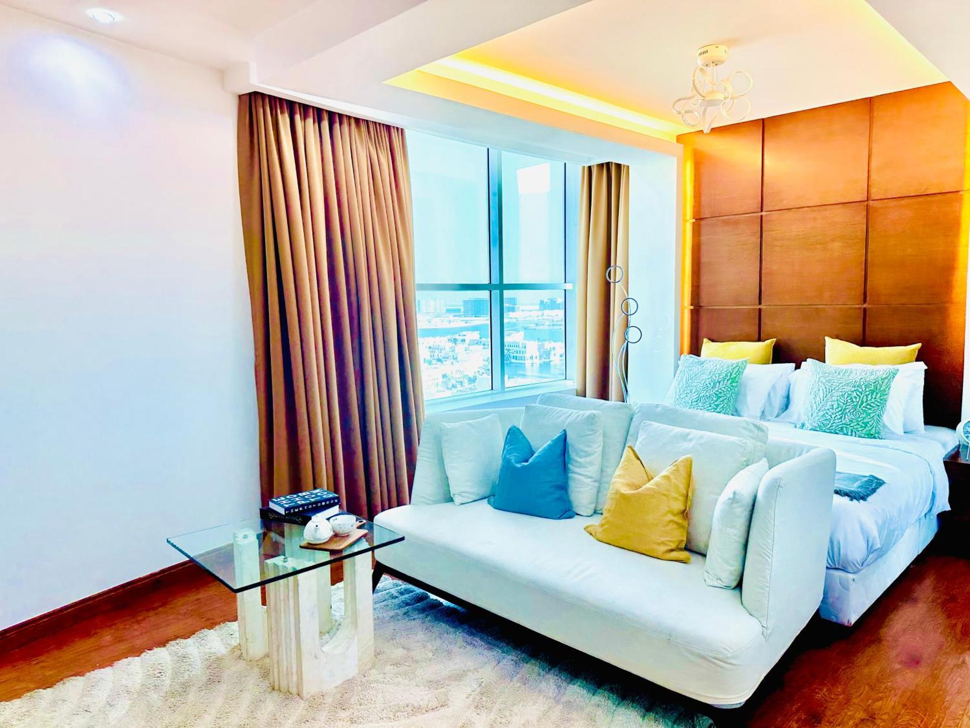 Saxophone Suites Muharraq Exterior foto